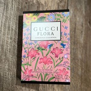😍 5 for $25 Sample Sale - Gucci Flora Gorgeous Gardenia